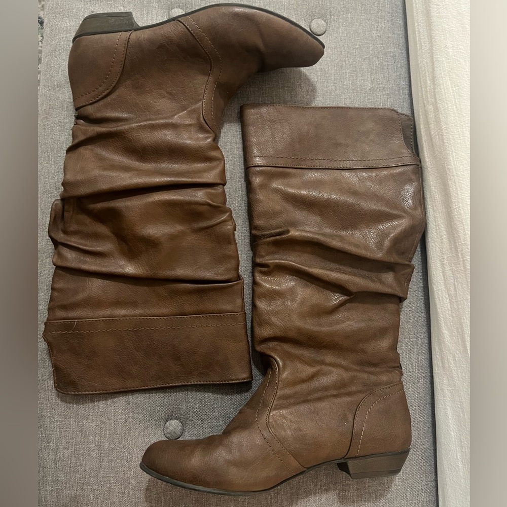 Brown Mossimo Kaylor Boot size 9.5
